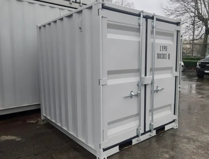 8 ft Mini Shipping Container image 2
